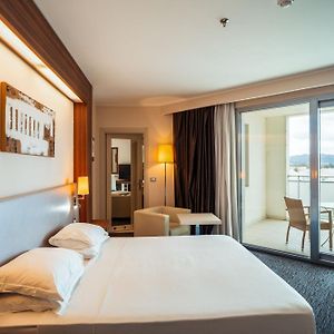 Corner King Room Balcony